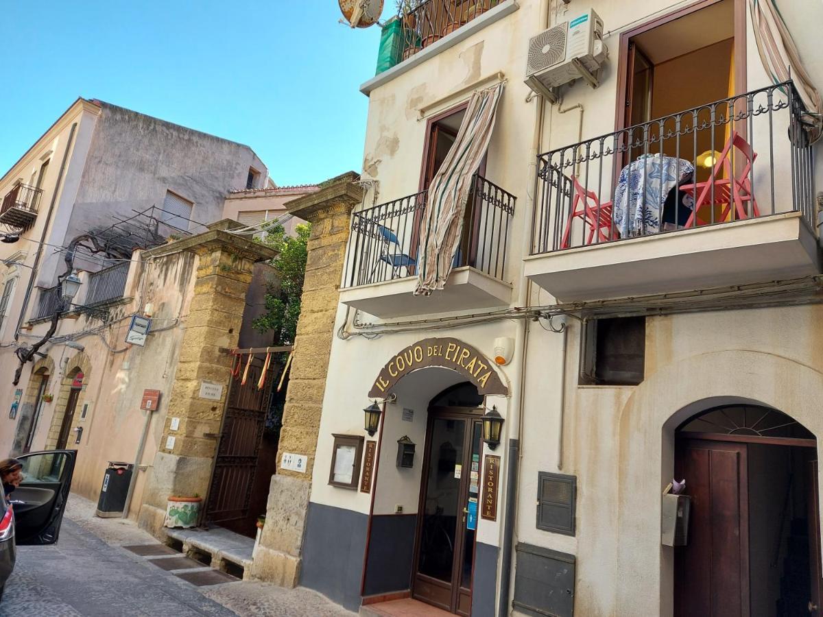Апартаменты Casa Vittorio Чефалу Экстерьер фото